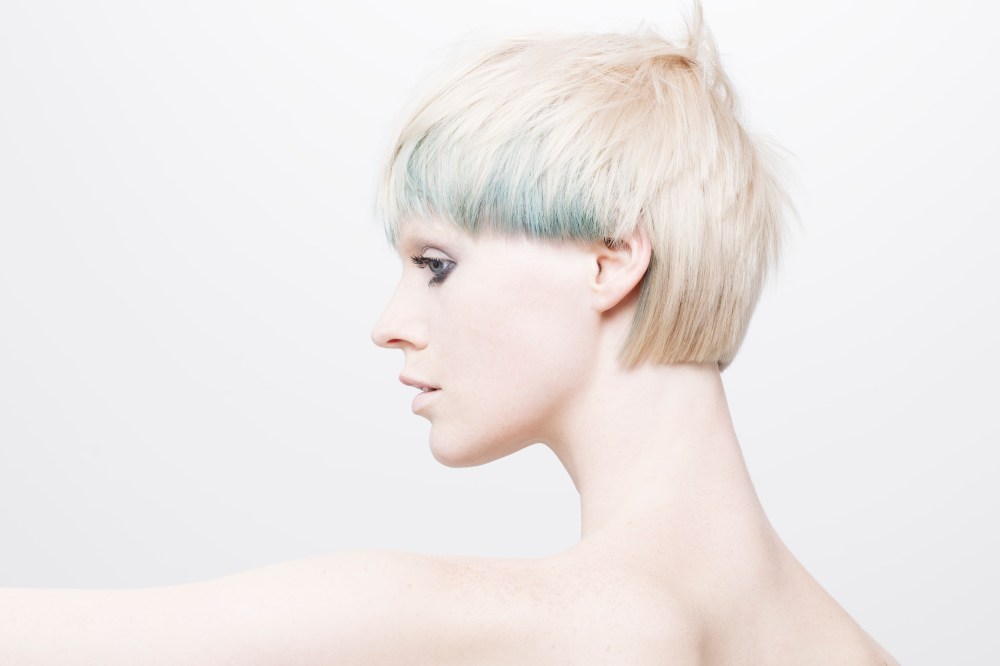 329_P029_Sept_2_14_One length graduation and layering_Creative_AD