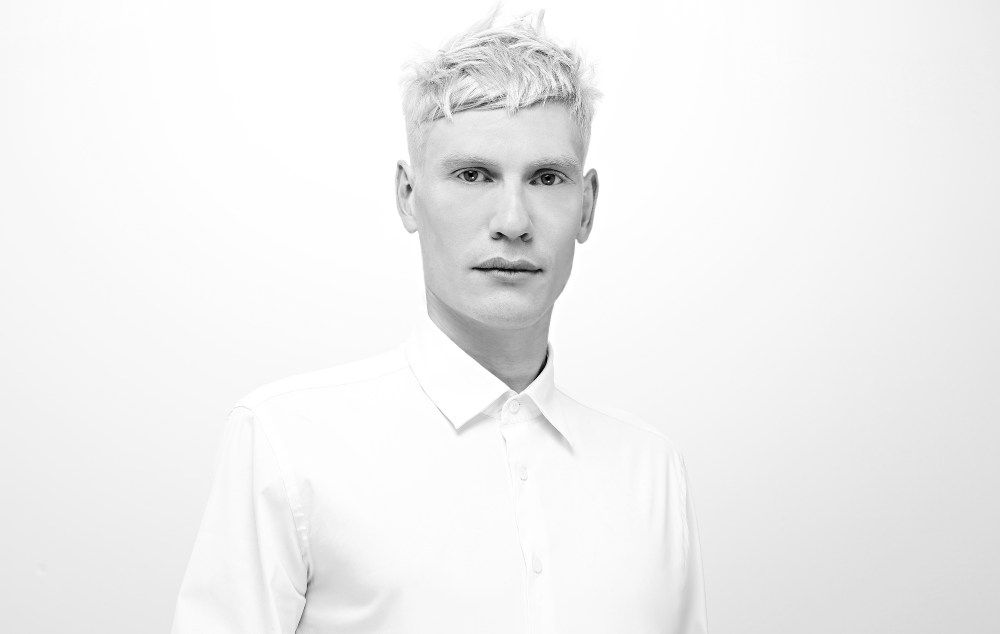 337_P023_NOV_1_14_MENS_BLEACH_TONE_CL_CONTENT